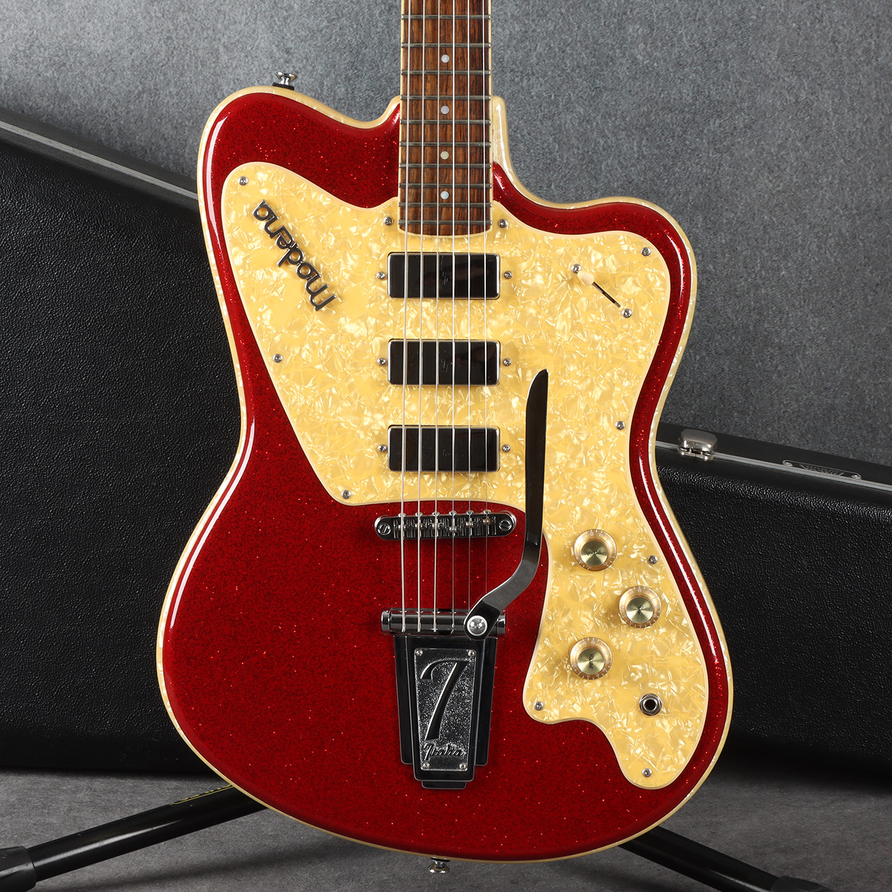 Italia Modena Classic Red 2nd Hand | Rich Tone Music
