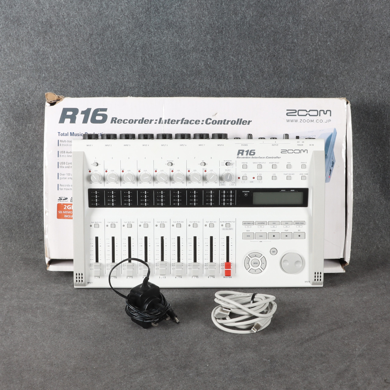 Zoom R16 Recorder Interface Controller 2nd Hand | Rich Tone Music