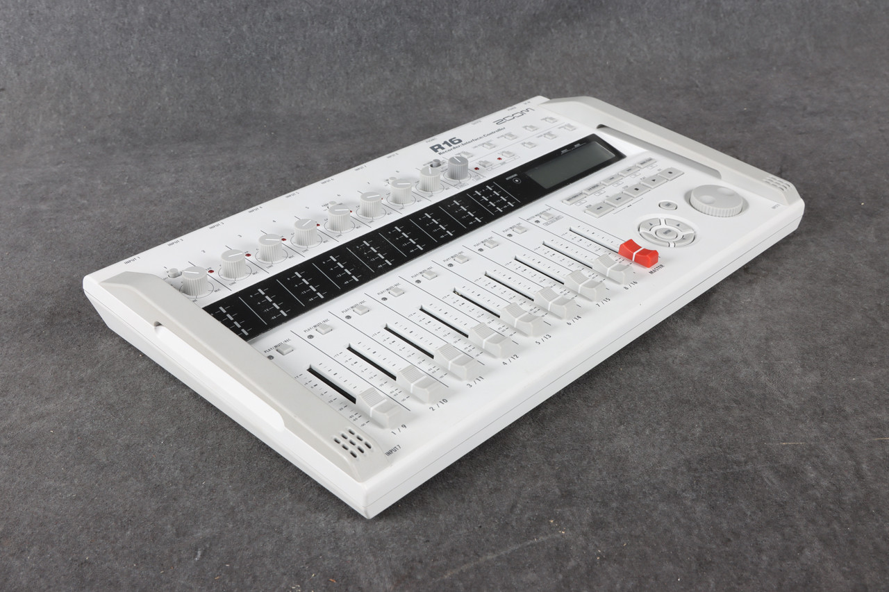 Zoom R16 Recorder Interface Controller 2nd Hand | Rich Tone Music