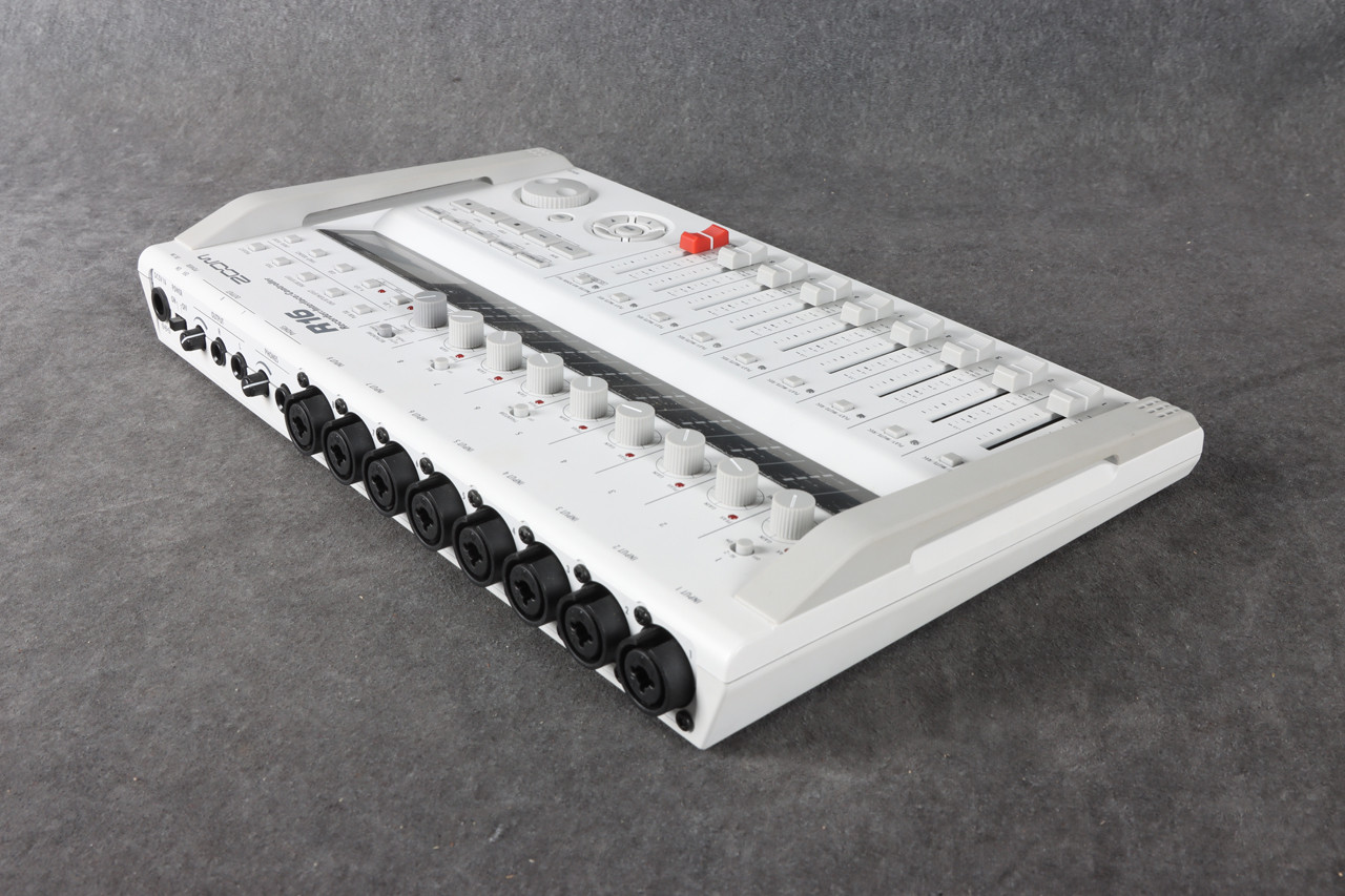 Zoom R16 Recorder Interface Controller 2nd Hand | Rich Tone Music
