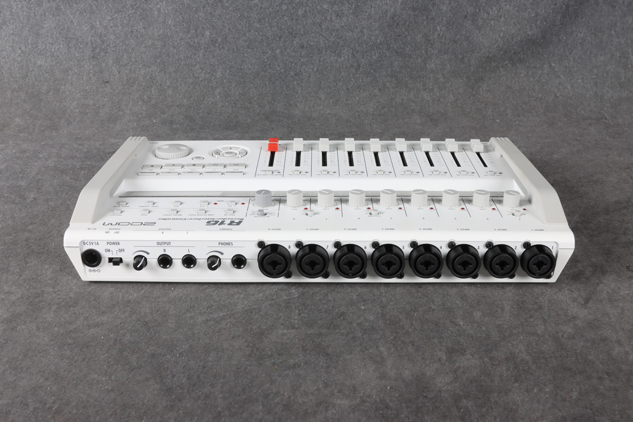 Zoom R16 Recorder Interface Controller 2nd Hand | Rich Tone Music