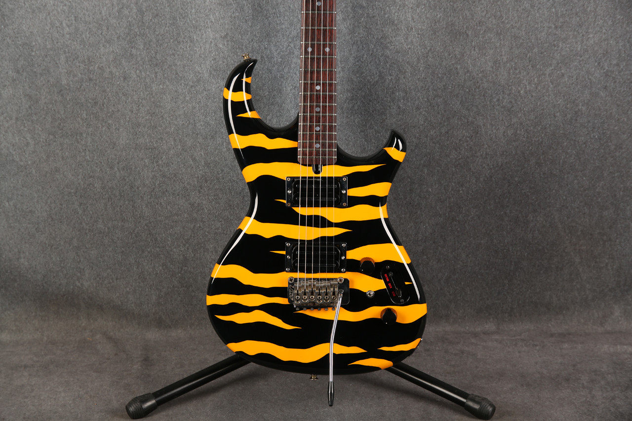 Aria Pro II RS Inazuma-V MIJ 1984 Tiger Stripe 2nd Hand | Rich