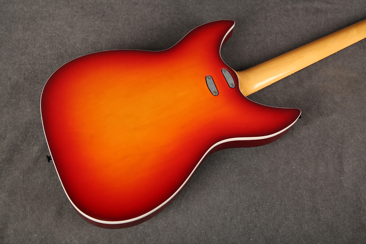 Godin Dorchester Cherry Sunburst 2nd Hand | Rich Tone Music