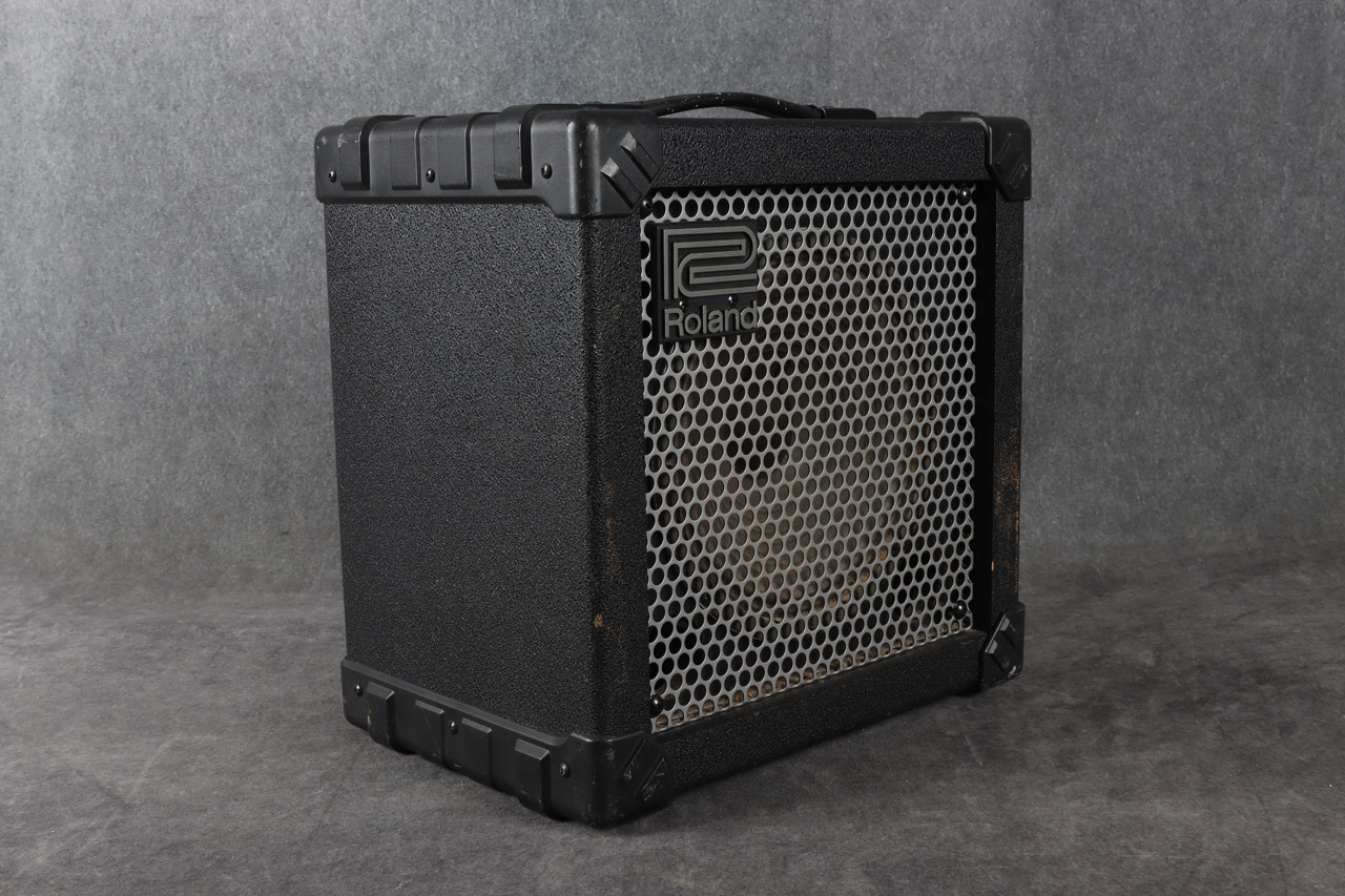 Dipsia Roland Roland Cube 15 Combo Amp 2nd Hand | Rich Tone Music