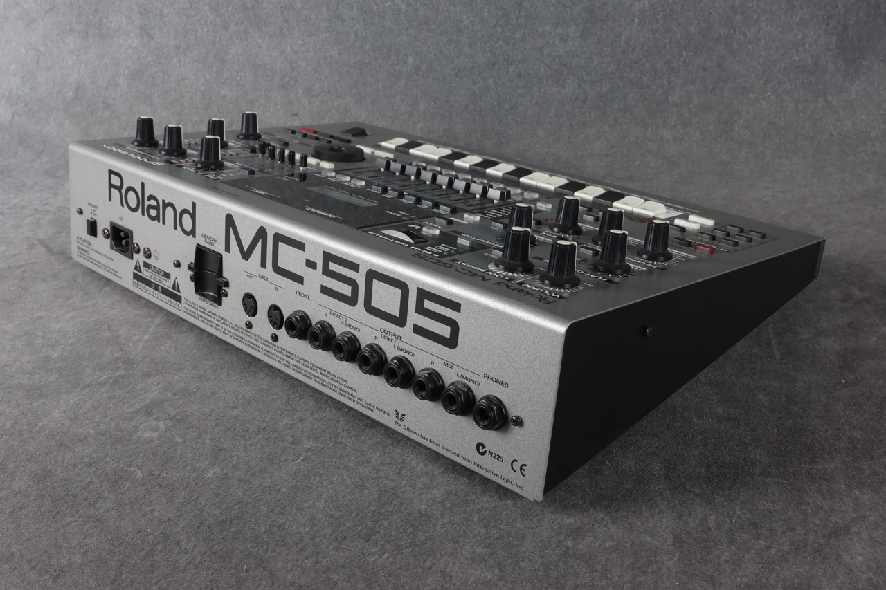 Roland MC-505 Groovebox 2nd Hand | Rich Tone Music