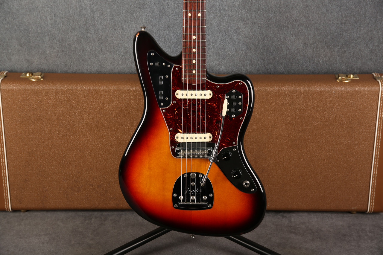 Fender American Vintage 62 Jaguar 3-Tone Sunburst 2nd Hand | Rich