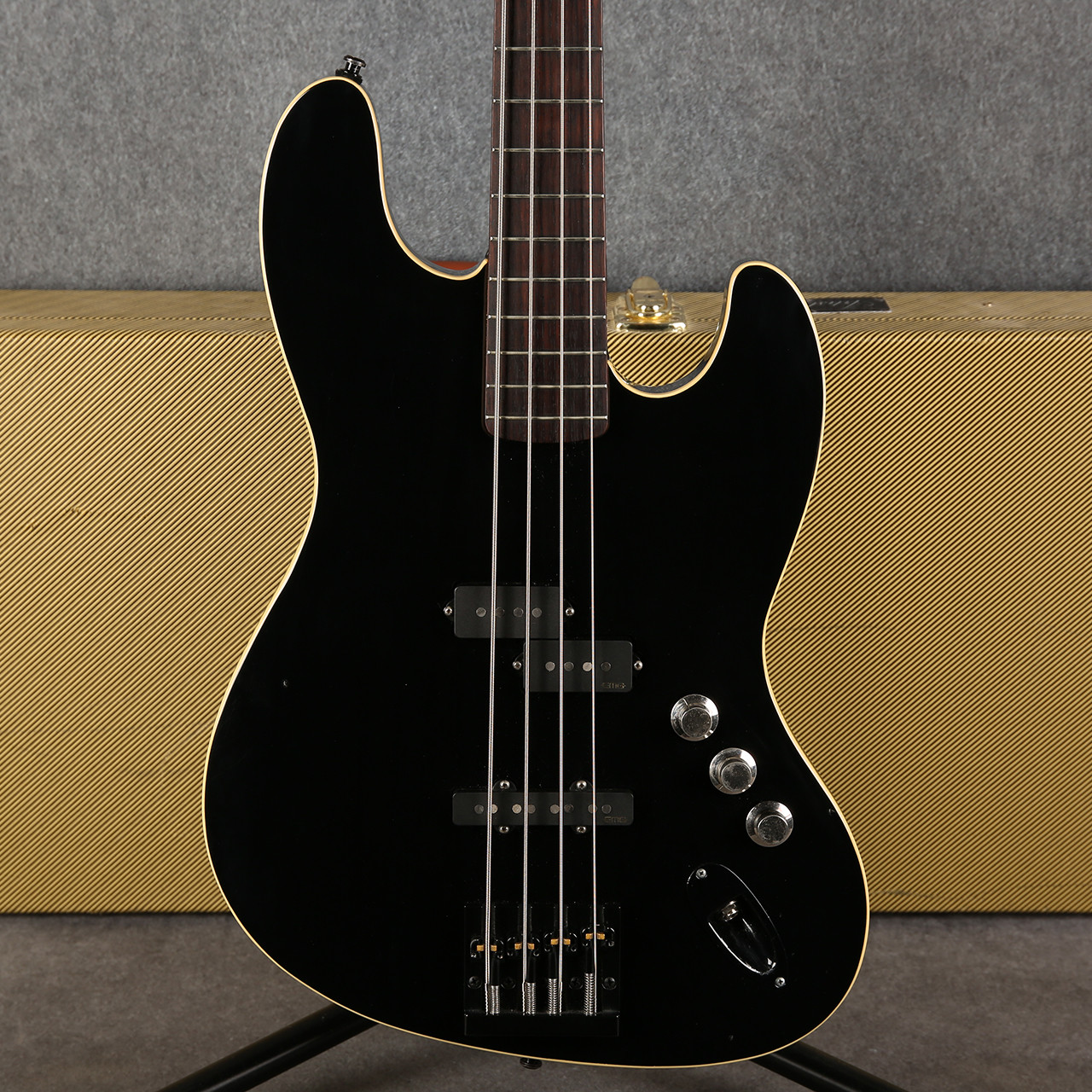 Fender Aerodyne Jazz Bass EMG Pickups Made in Japan Black 2nd Hand