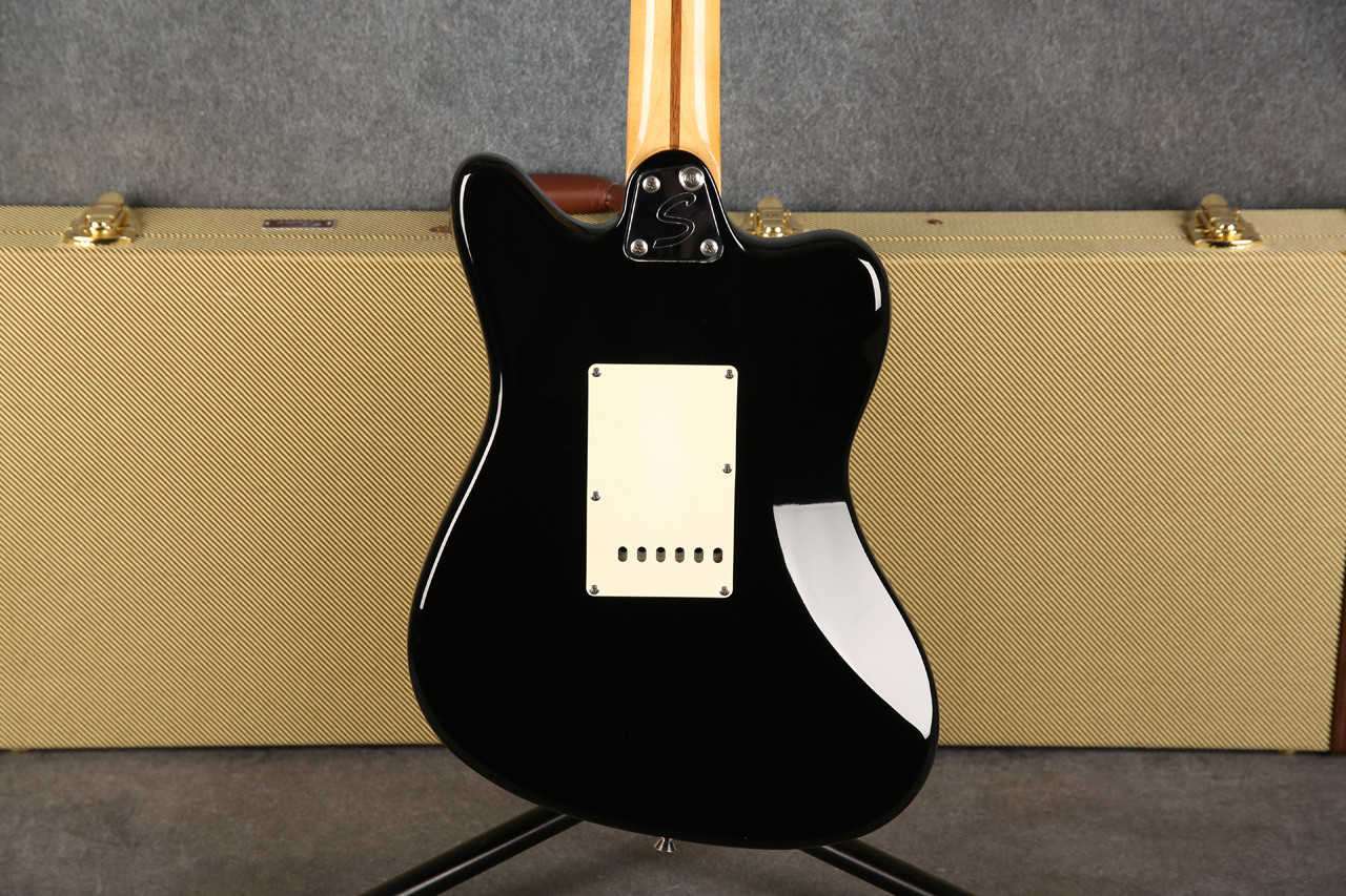 Squier Vista Series Super-Sonic Crafted in Japan Black 2nd Hand