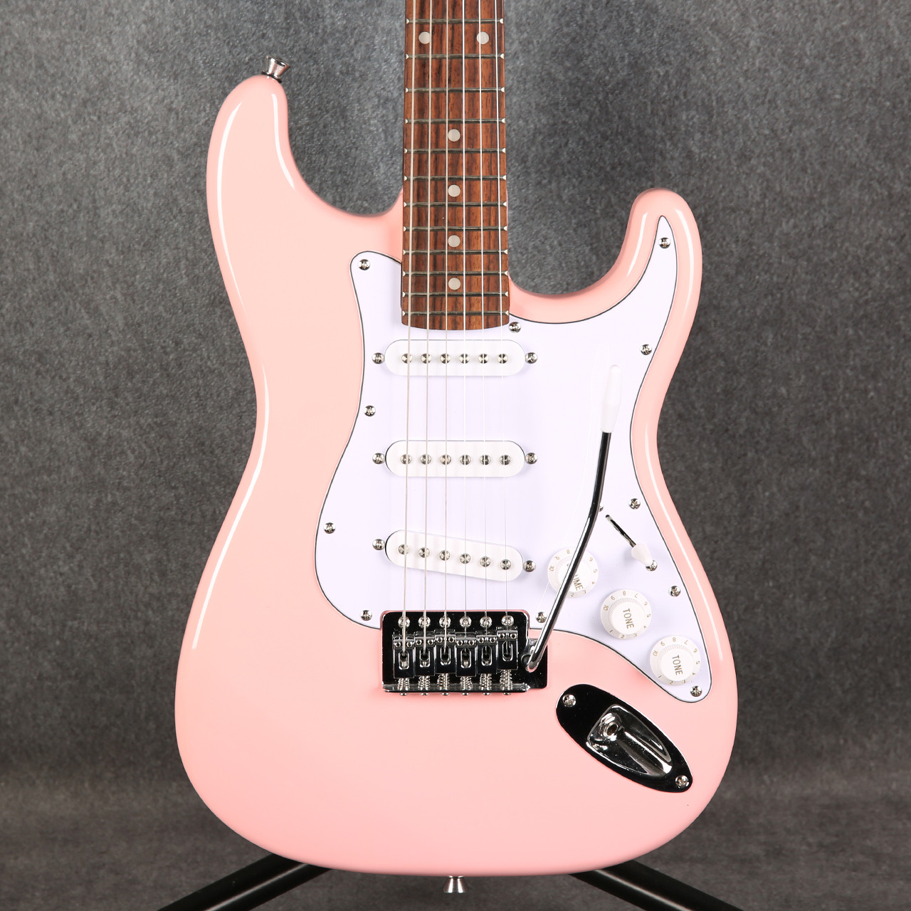 Aria Pro II STG Mini Pink 2nd Hand | Rich Tone Music