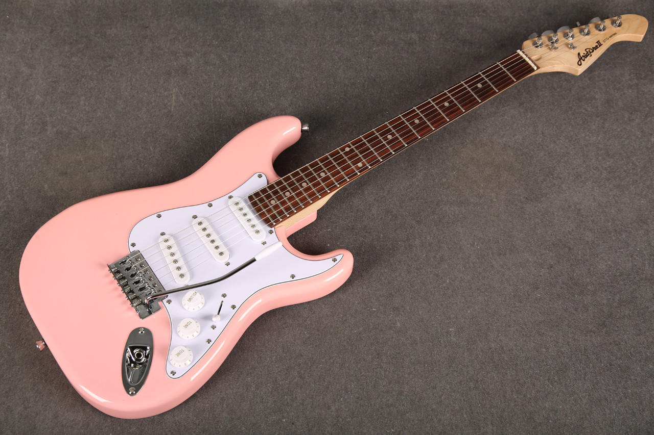 Aria Pro II STG Mini Pink 2nd Hand | Rich Tone Music