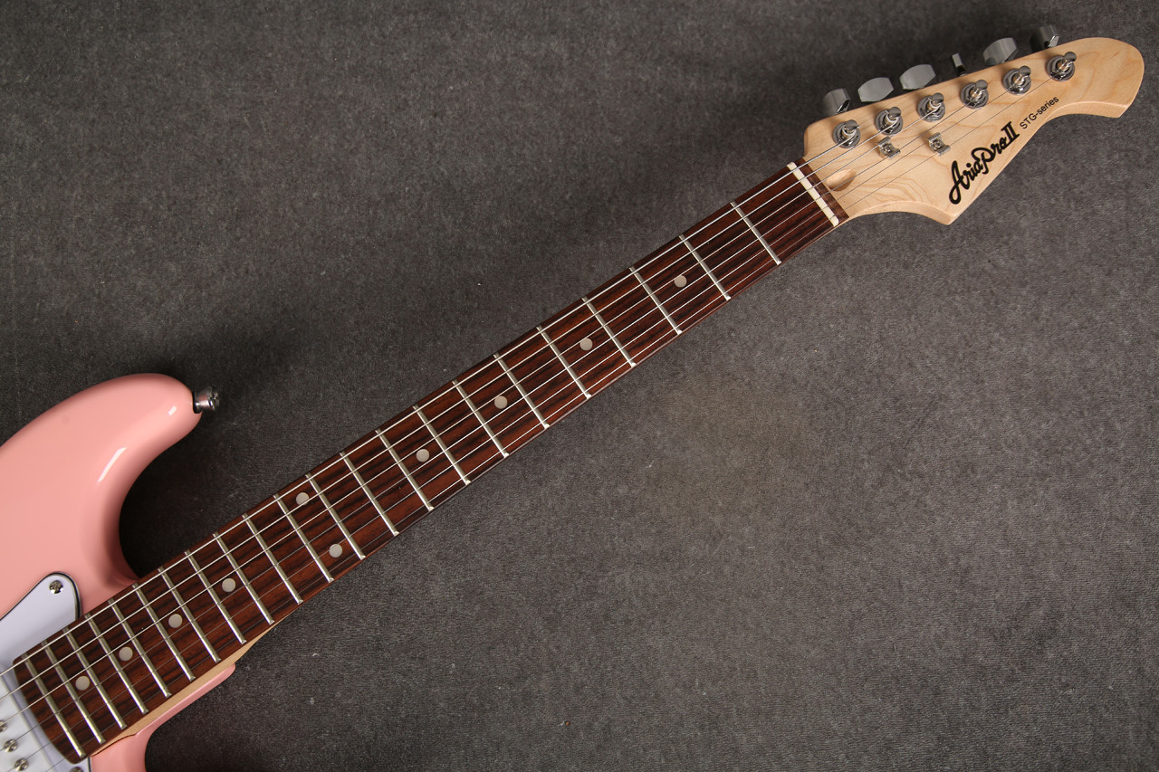 Aria Pro II STG Mini Pink 2nd Hand | Rich Tone Music