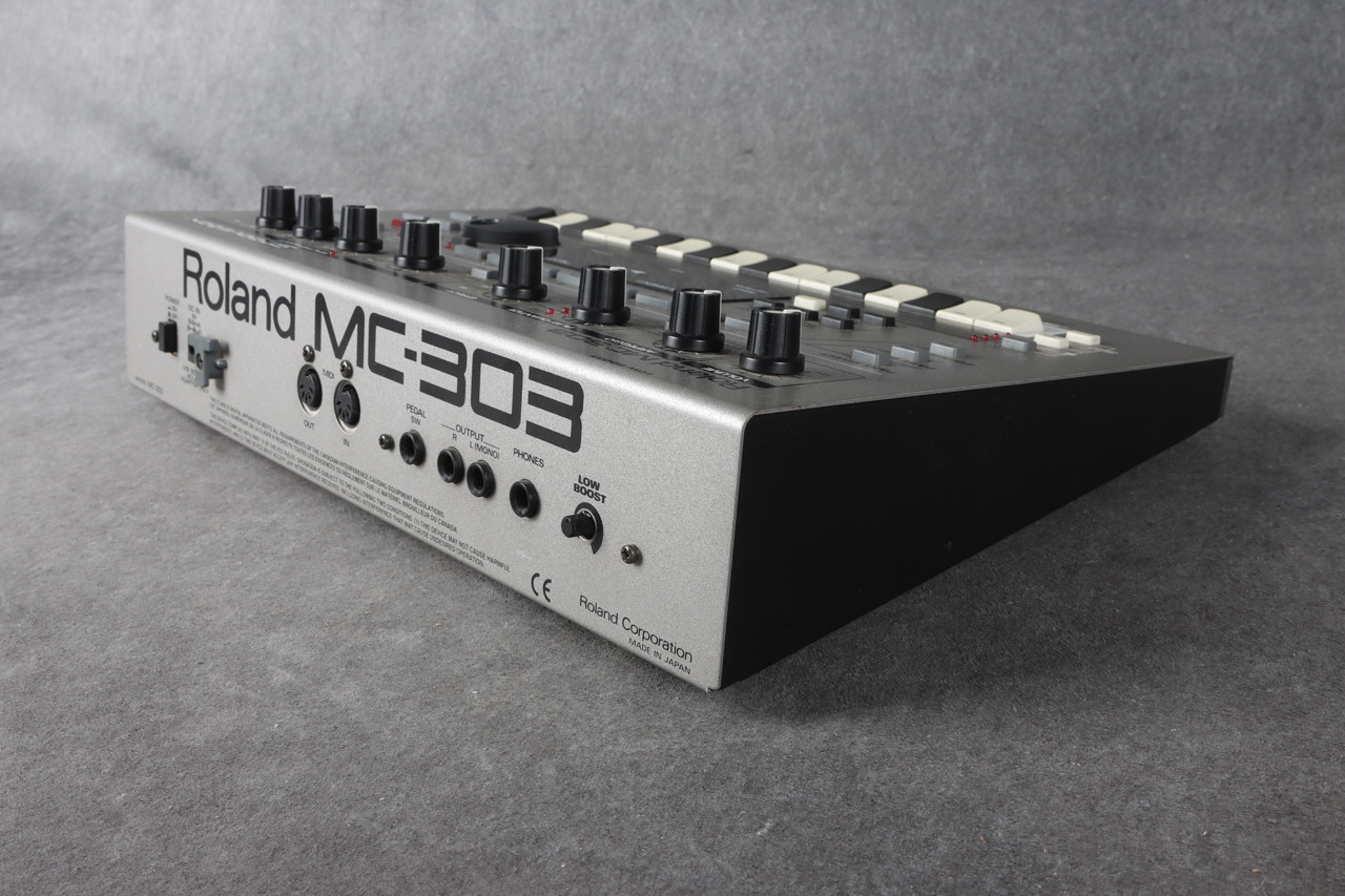 Roland MC-303 Groovebox 2nd Hand | Rich Tone Music