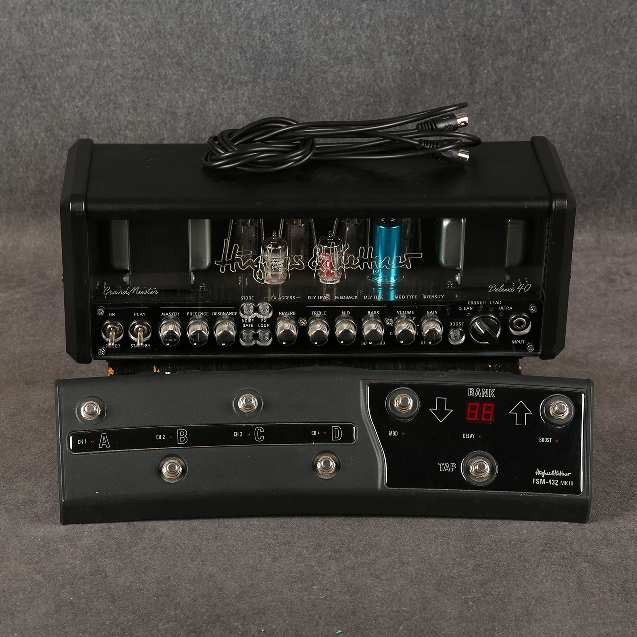 ギター Hughes & Kettner FSM-432 MK III Hughes & Kettner Grandmeister Deluxe 40 & FSM-432 MK III 2nd Hand