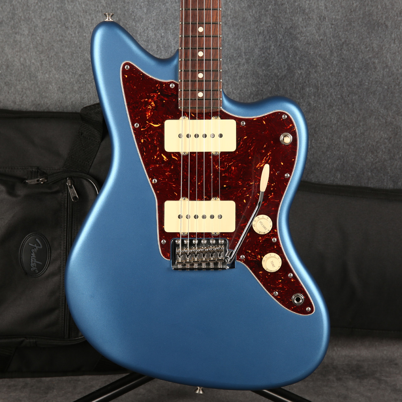 Fender American Performer Jazzmaster Satin Lake Placid Blue 2nd