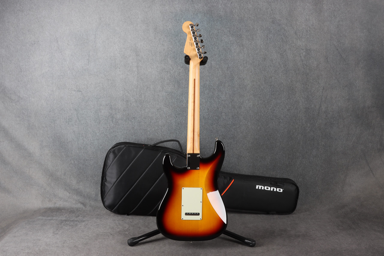 Fender Junior Collection Stratocaster MIJ 3-Colour Sunburst 2nd