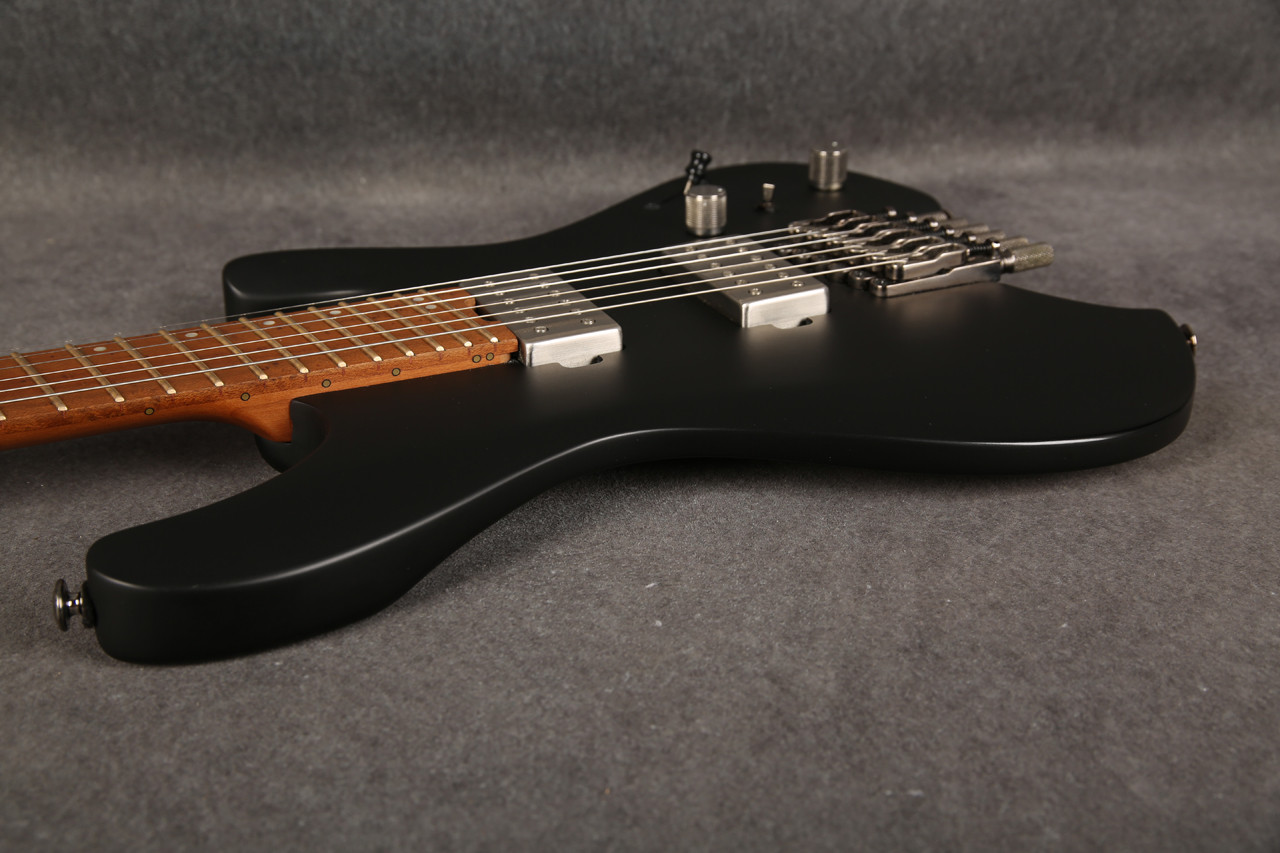 Ibanez Q Series QX52-BKF Headless Guitar Black Flat 2nd Hand