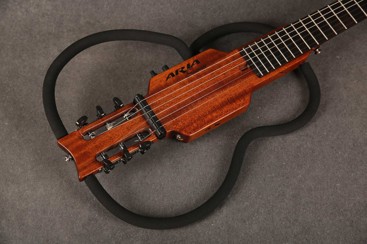 Aria AS-100C Sinsonido Silent Classical Guitar 2nd Hand | Rich