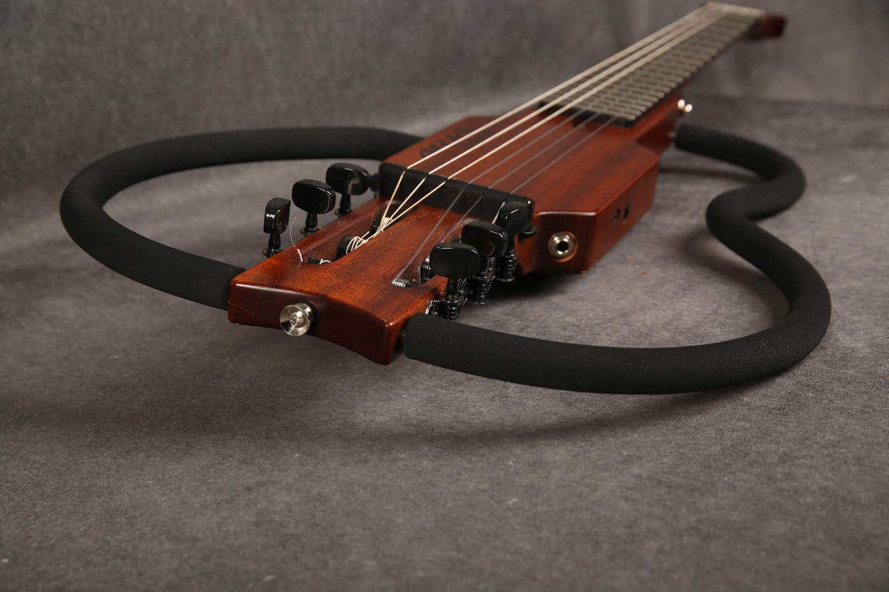 Aria AS-100C Sinsonido Silent Classical Guitar 2nd Hand | Rich