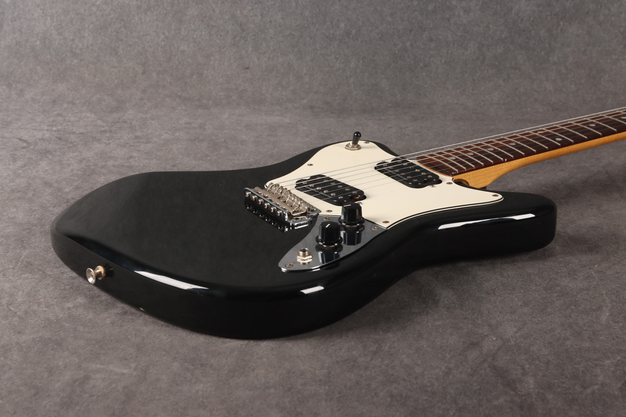 Squier Vista Series Super-Sonic Crafted in Japan Black 2nd Hand