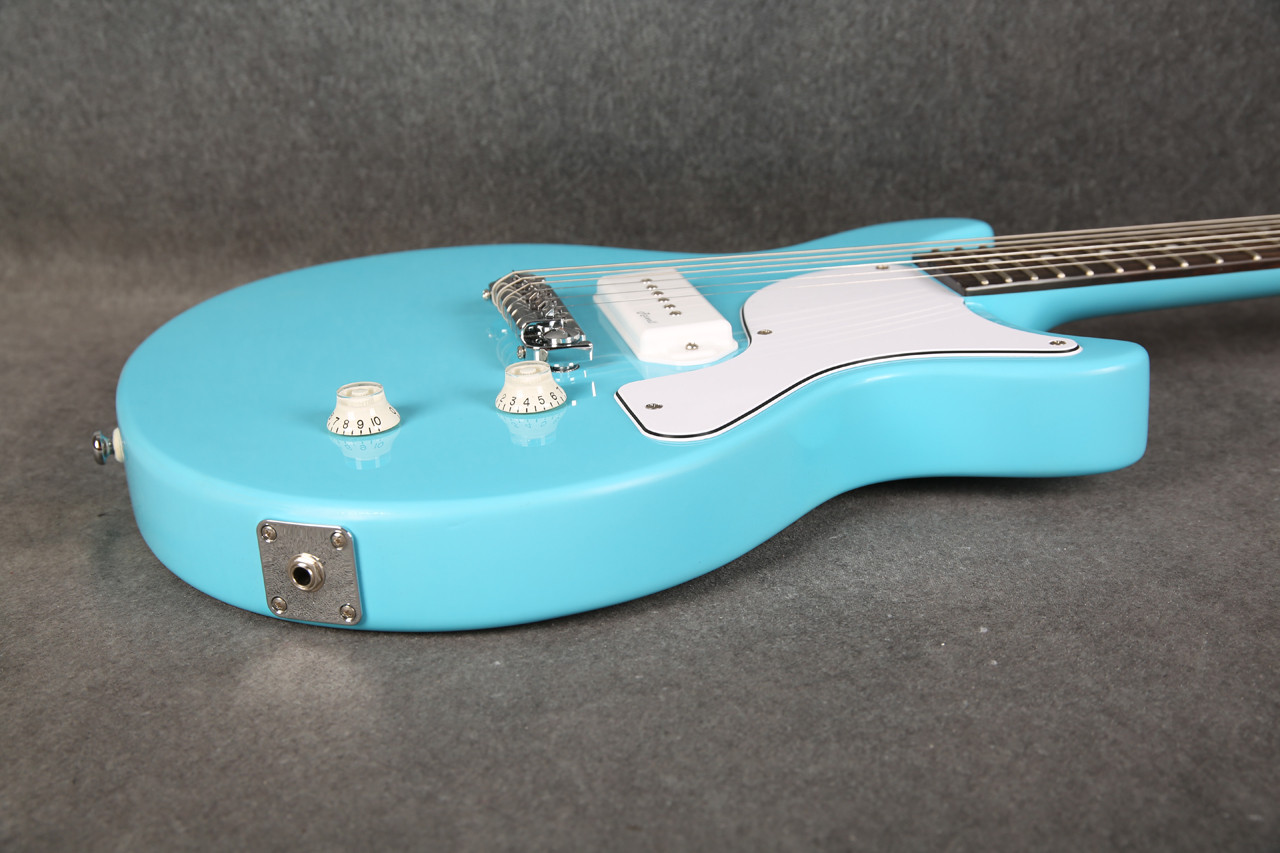 Harley Benton DC-Junior FAT Benton Blue 2nd Hand | Rich Tone Music