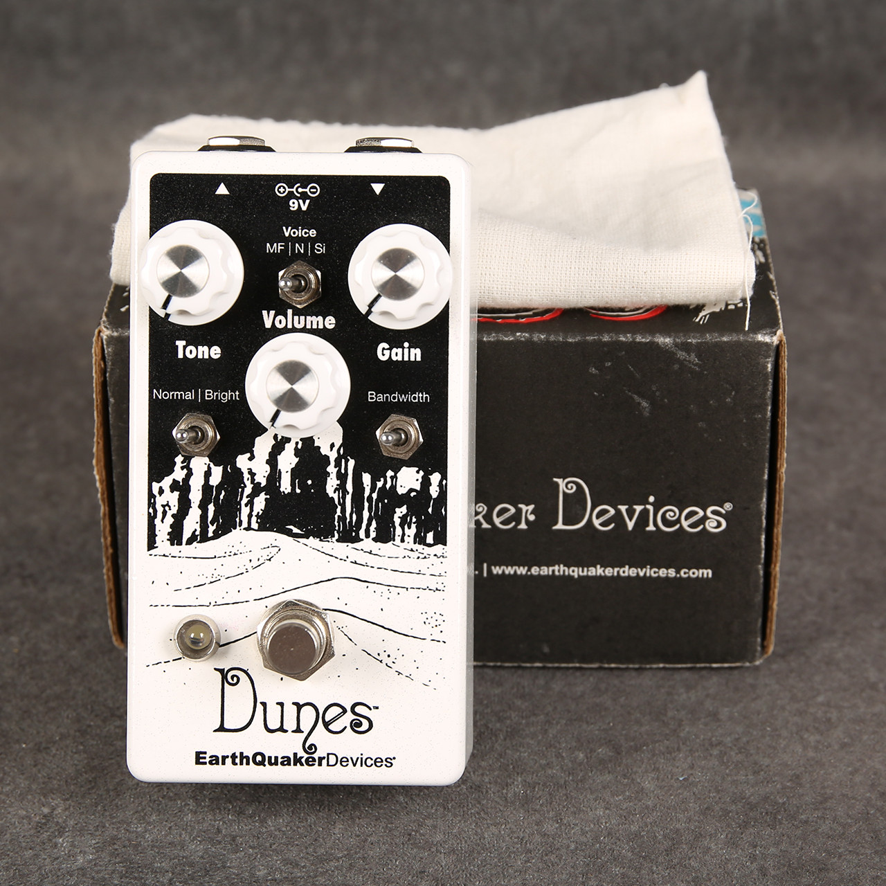 Earthquaker Devices Dunes 2nd Hand | Rich Tone Music