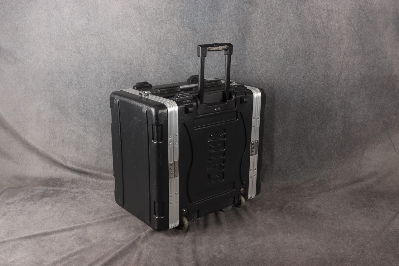 Gator GRR-6L 6U Lockable Rolling Rack Case 2nd Hand | Rich Tone Music