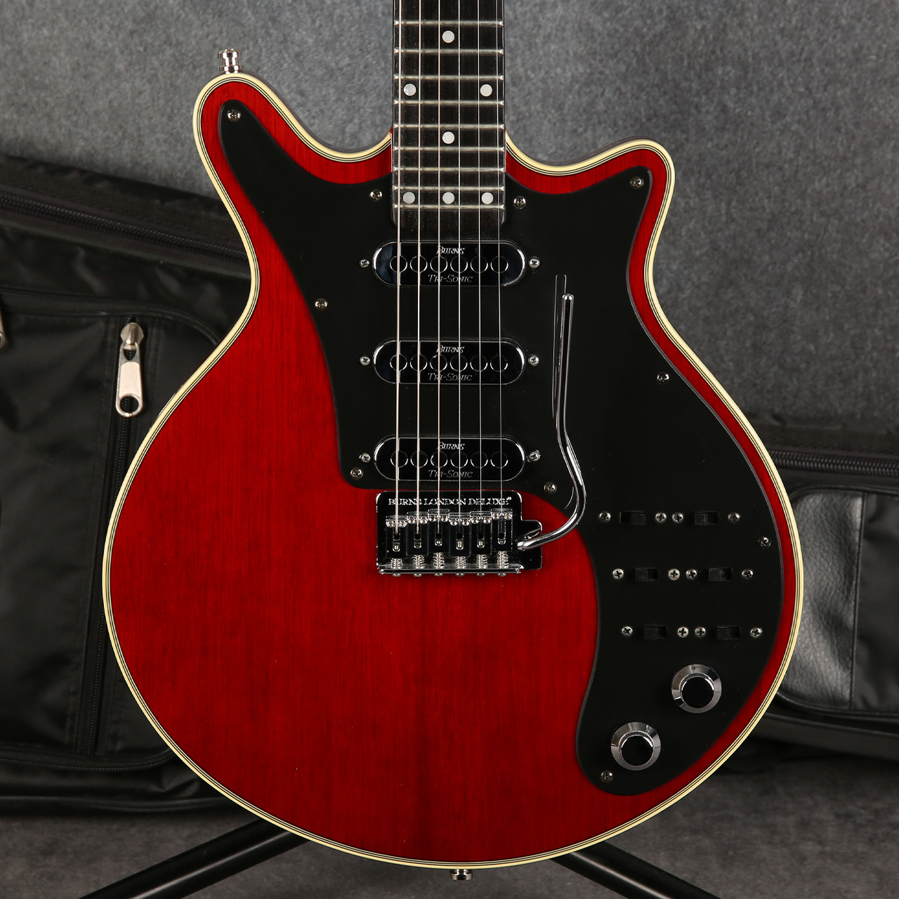 Burns Brian May Tri-Sonic Cherry 2nd Hand | Rich Tone Music