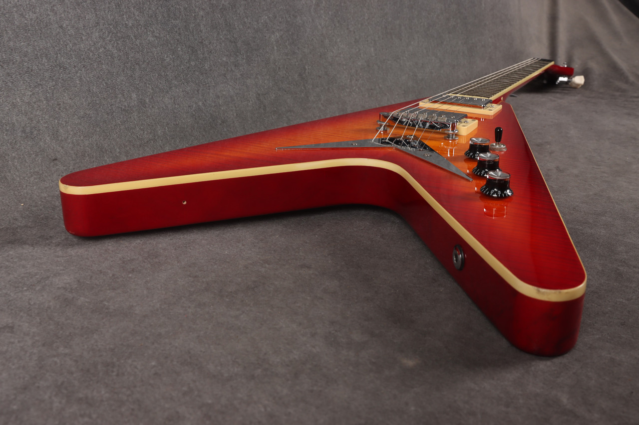 Hamer XT Series Vector F/T Cherry Burst 2nd Hand | Rich Tone Music