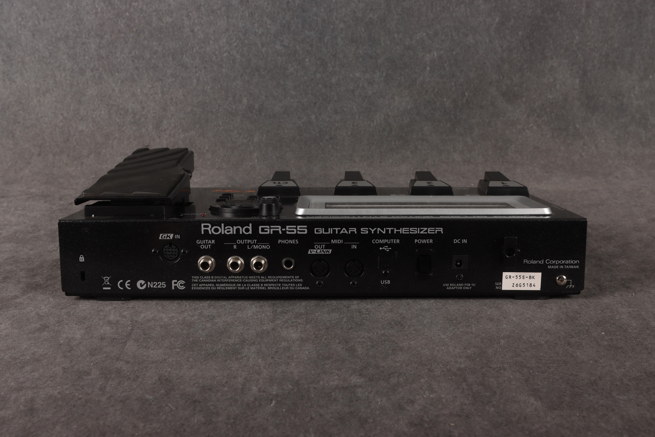 Roland GR-55 Guitar Synthesizer Pedal with GK-3 Pickup 2nd Hand