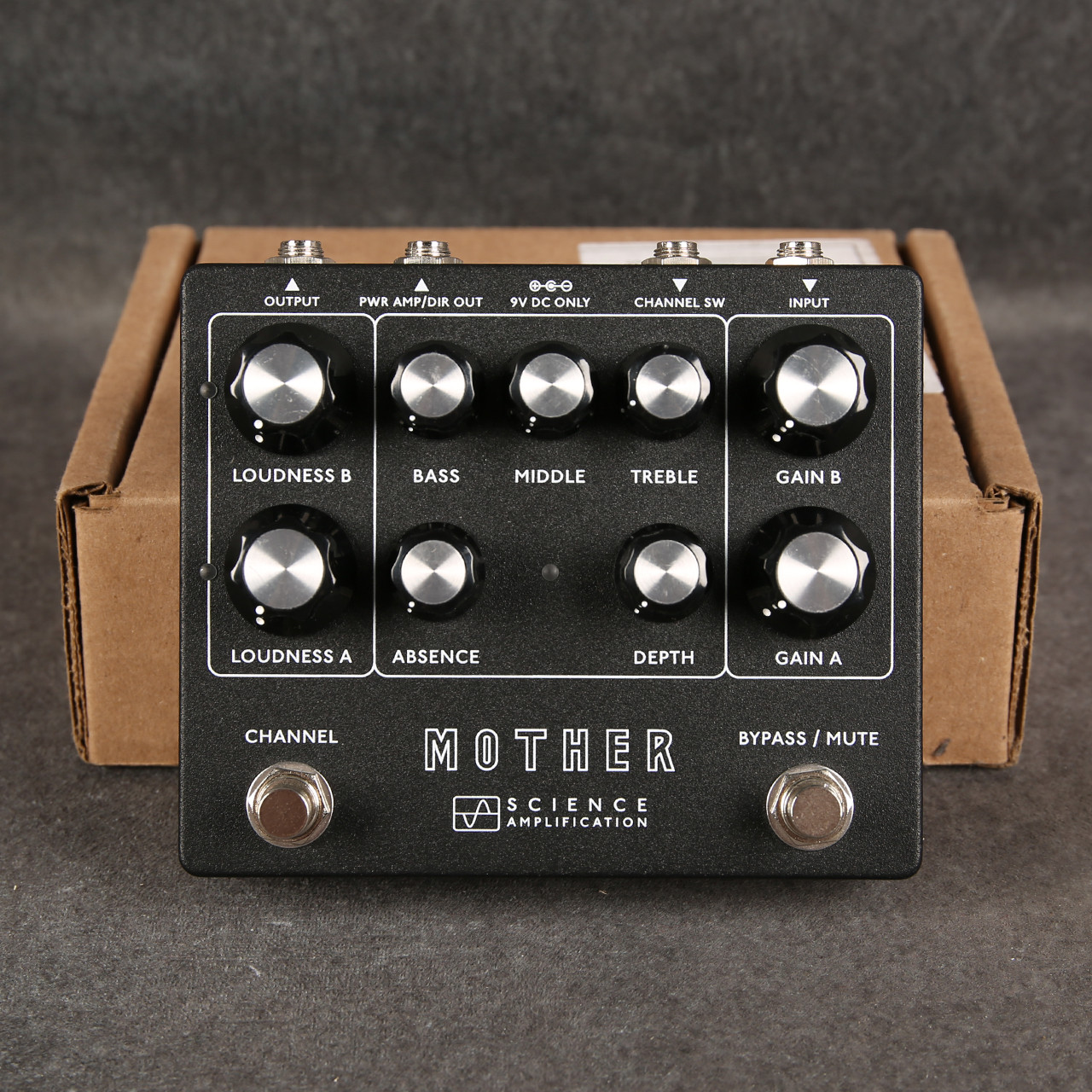 Science Amplification Mother Preamp 2nd Hand | Rich Tone Music