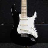 Fender Highway One Stratocaster - Black w/Hard Case - 2nd Hand
