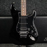 Fender Blacktop Stratocaster w/Hard Case - 2nd Hand