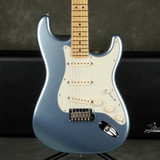 Fender American Deluxe Stratocaster Plus - Mystic Ice Blue w/Case - 2nd Hand