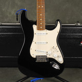 Fender Roland GC-1 GK-Ready Stratocaster - Black w/Hard Case - 2nd Hand