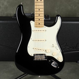 Fender American Professional Stratocaster - Black w/Hard Case - 2nd Hand