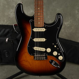 Fender Deluxe Stratocaster - Sunburst w/Gig Bag - 2nd Hand (111406)