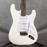 Squier Bullet Stratocaster - White - 2nd Hand