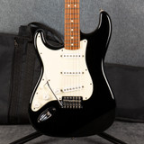 Fender Standard Stratocaster - Left Handed - Black - Gig Bag - 2nd Hand