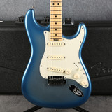 Fender American Elite Stratocaster - Sky Burst Metallic - Hard Case - 2nd Hand