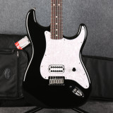 Fender Limited Edition Tom Delonge Stratocaster - Black - Gig Bag - 2nd Hand