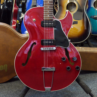 Gibson ES-135 - Cherry w/ Gibson Hard Case - 2nd Hand