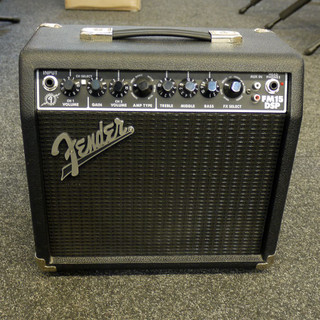 Fender FM 15 DSP Frontman Combo Amplifier - 2nd Hand Fender FM 15 DSP Frontman Combo Amplifier - 2nd Hand