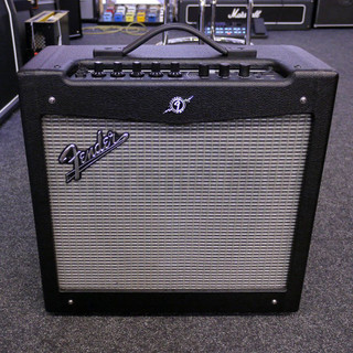 Fender Mustang II V.2 Modelling Combo Amp - 2nd Hand Fender Mustang II V.2 Modelling Combo Amp - 2nd Hand