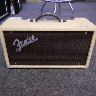 Fender '63 Tube Reverb Amplifier - 2nd Hand Fender '63 Tube Reverb Amplifier - 2nd Hand