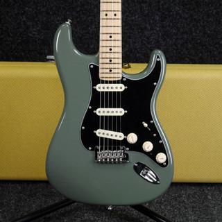 Fender American Pro Stratocaster - Olive w/ Case - 2nd Hand