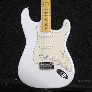 Fender Classic Player Stratocaster - White w/Gig Bag - 2nd Hand