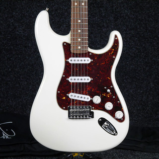 Fender Mexican Stratocaster - RW - White w/Gig Bag - 2nd Hand