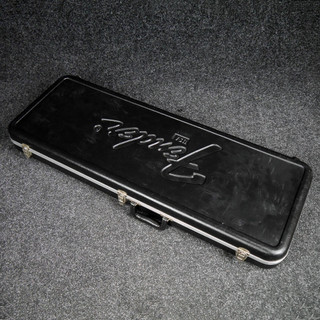 Fender Early 80s Hard Case for Stratocaster / Telecaster - 2nd Hand Fender Early 80s Hard Case for Stratocaster / Telecaster - 2nd Hand