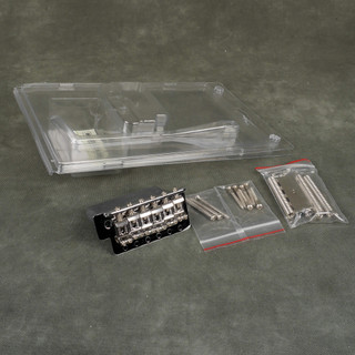 Fender Mexican Standard Stratocaster Bridge - Chrome w/Box - 2nd Hand Fender Mexican Standard Stratocaster Bridge - Chrome w/Box - 2nd Hand