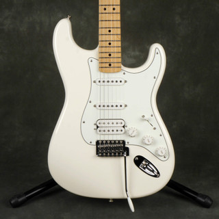 Fender Standard Mexican Stratocaster HSS - Arctic White - 2nd Hand Fender Standard Mexican Stratocaster HSS - Arctic White - 2nd Hand